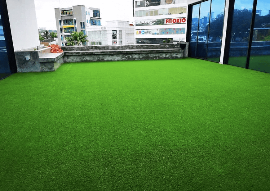 Y&Y Grass showroom